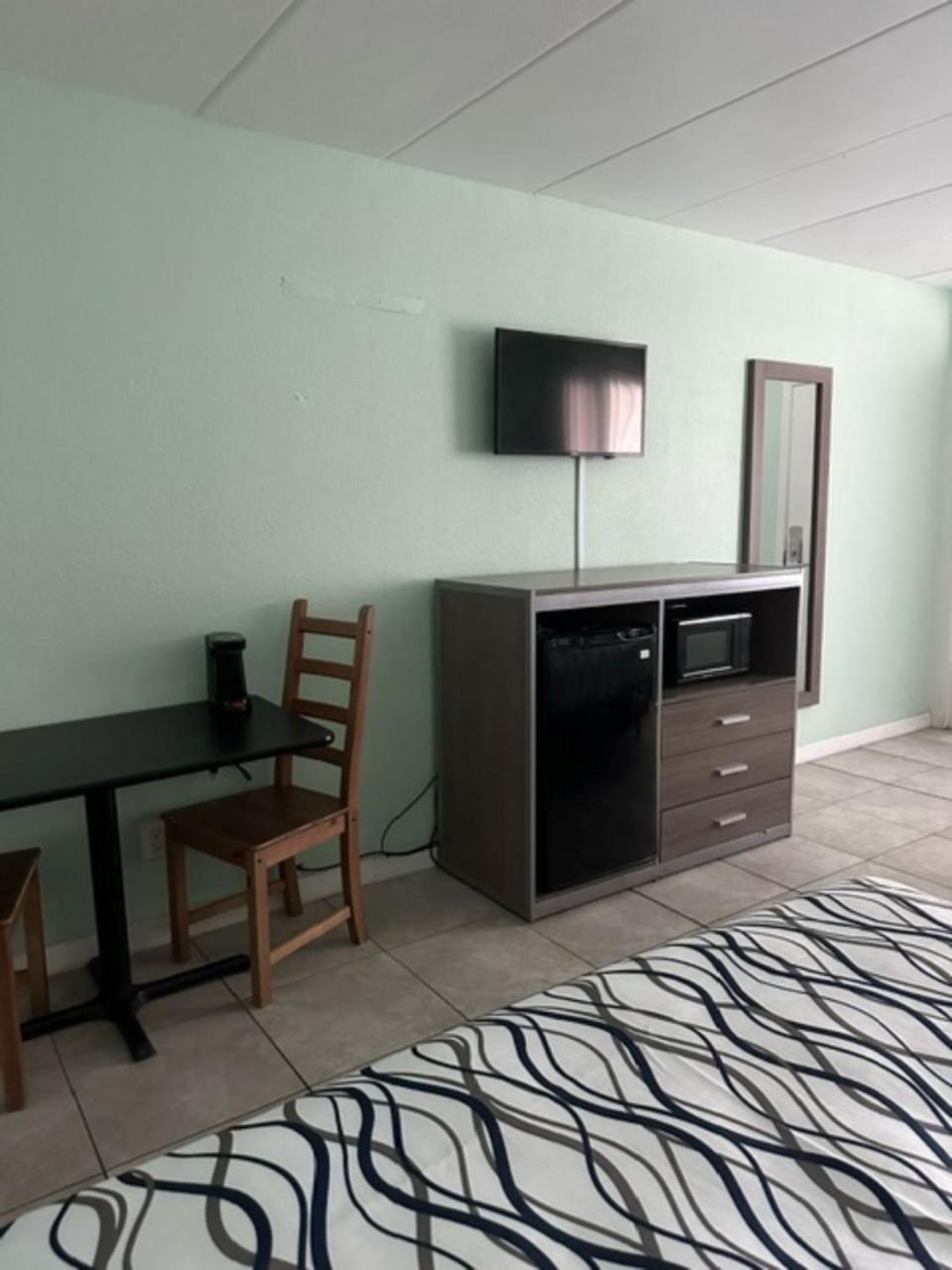 Royal Canadian Motel Wildwood Ngoại thất bức ảnh