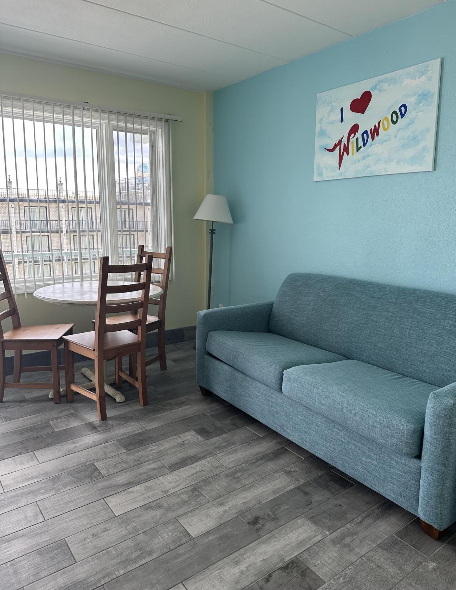 Royal Canadian Motel Wildwood Ngoại thất bức ảnh