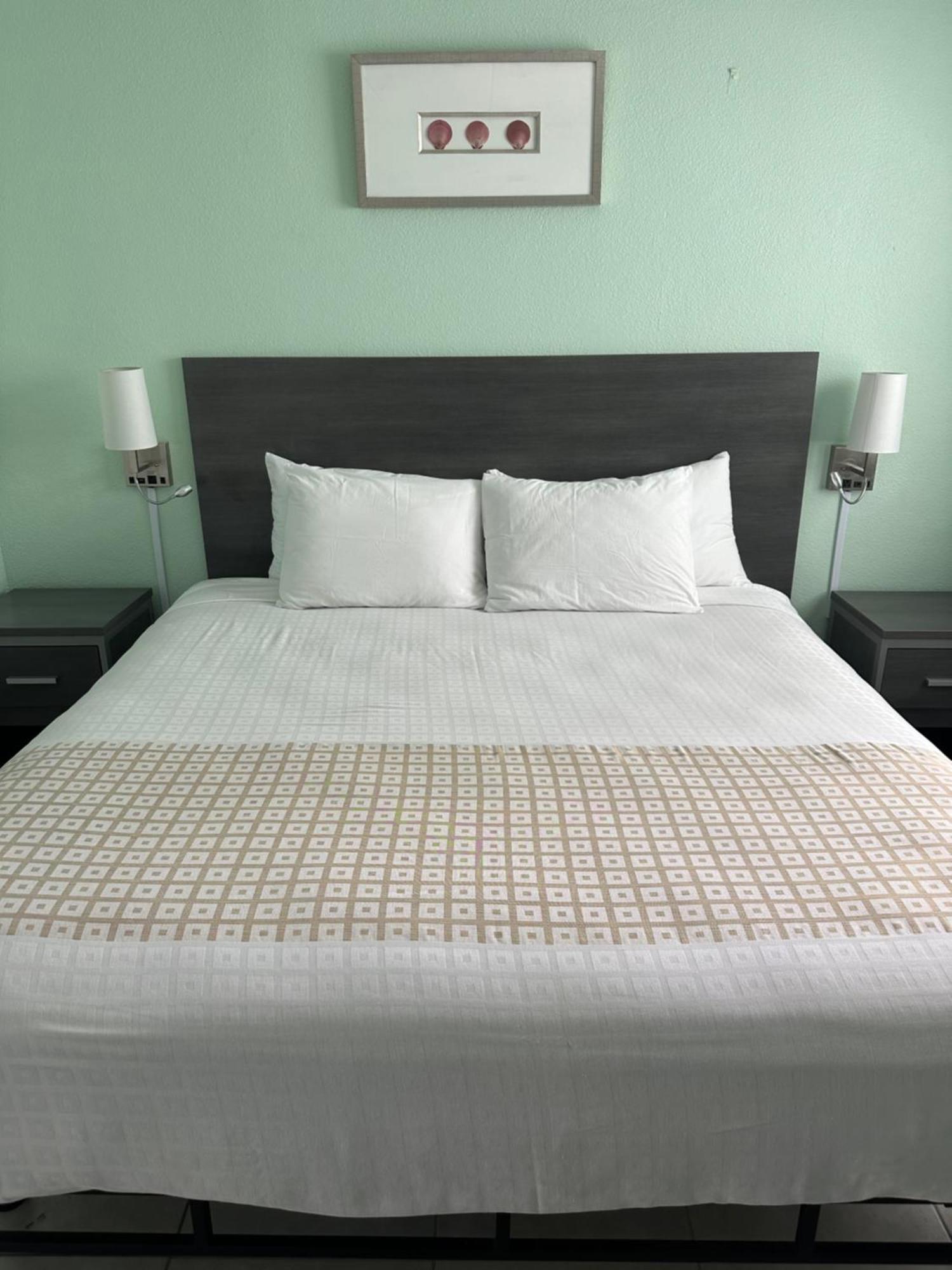 Royal Canadian Motel Wildwood Ngoại thất bức ảnh