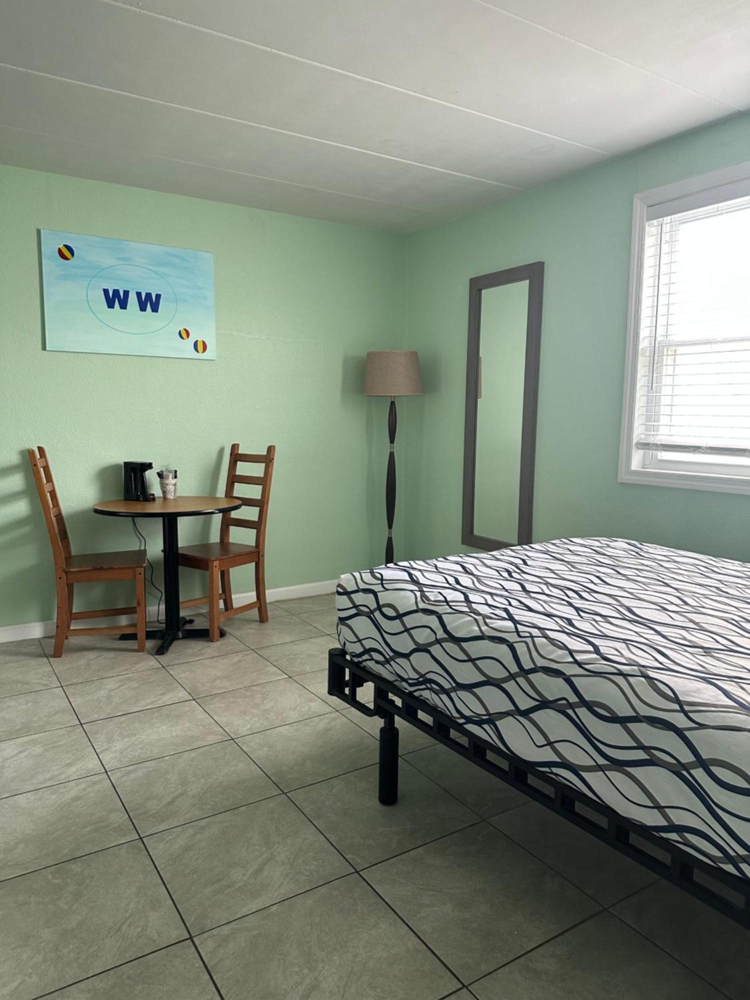 Royal Canadian Motel Wildwood Ngoại thất bức ảnh